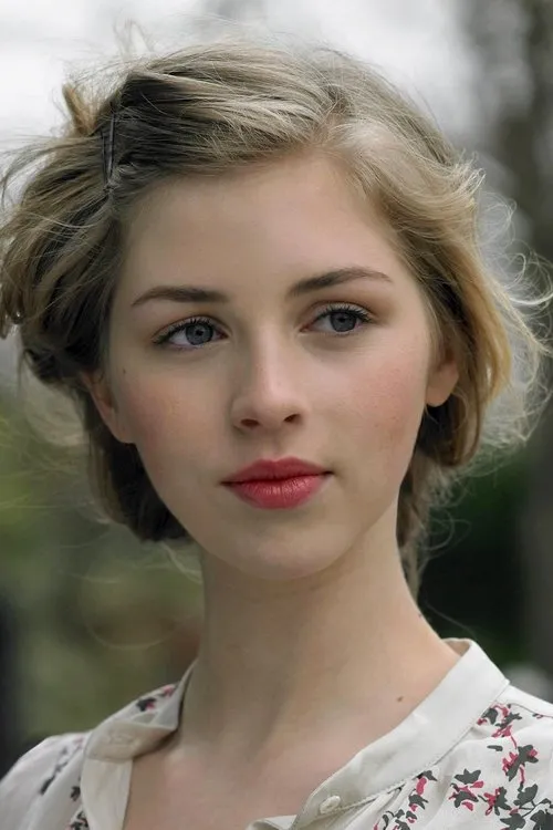 Photo of Hermione Corfield