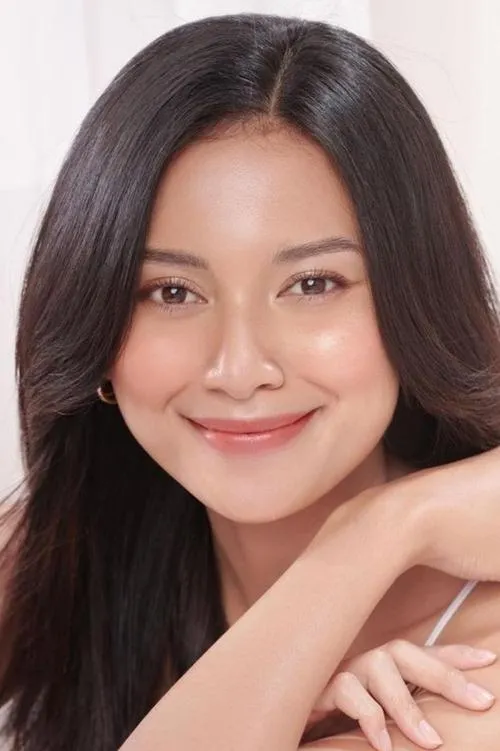 Photo of Indah Permatasari