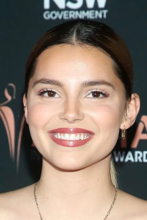 Photo of Inde Navarrette