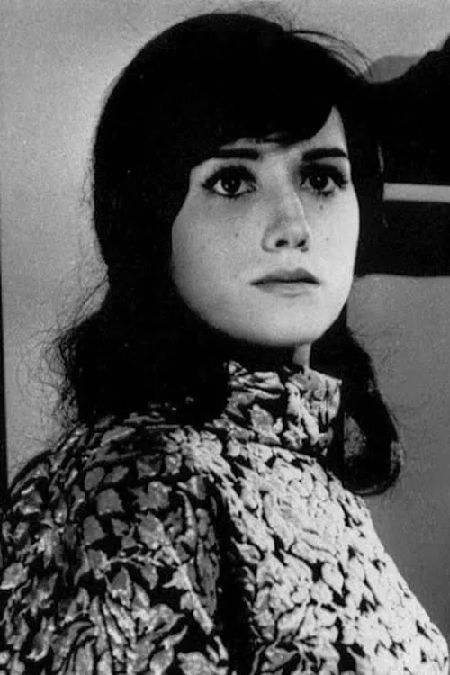 Photo of Isabel Ruth