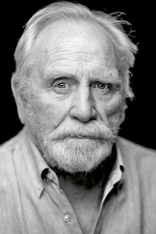Photo of James Cosmo