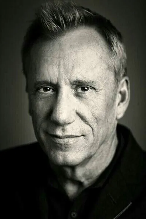Photo of James Woods