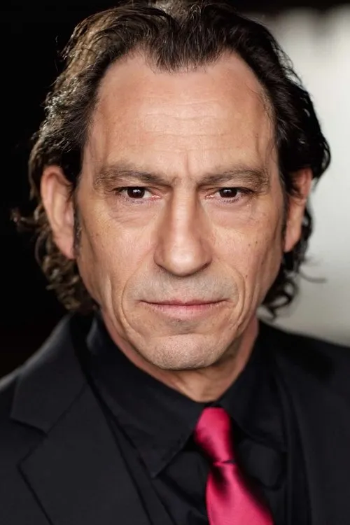 Profile photo of Jasper Bagg