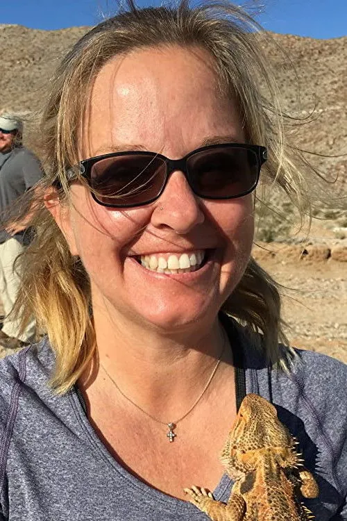 Profile photo of Jen Wall