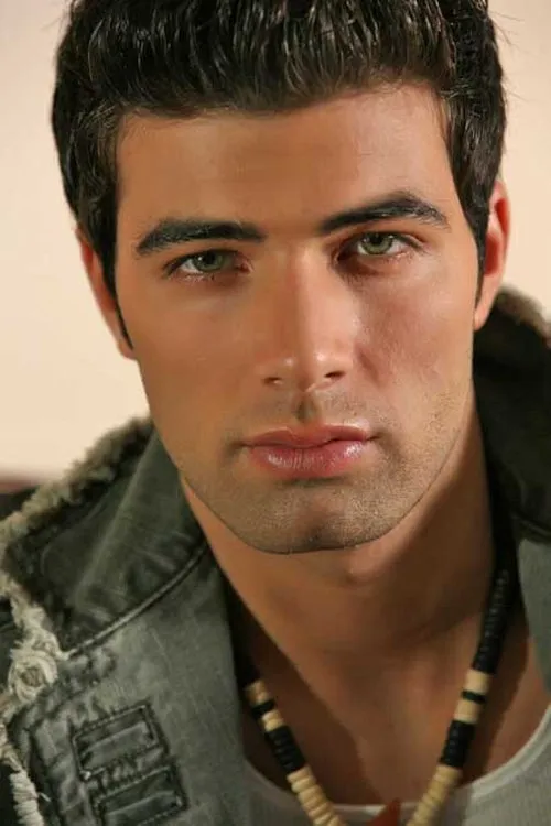 Profile photo of Jencarlos Canela