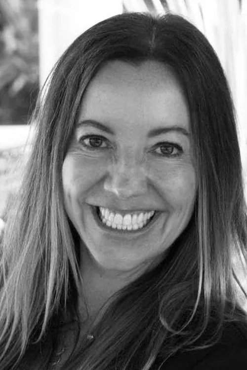 Photo of Jennifer Howell