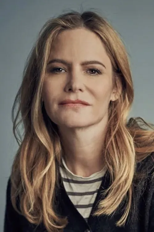 Photo of Jennifer Jason Leigh
