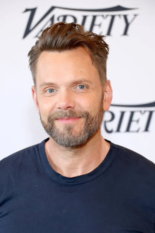 Photo of Joel McHale