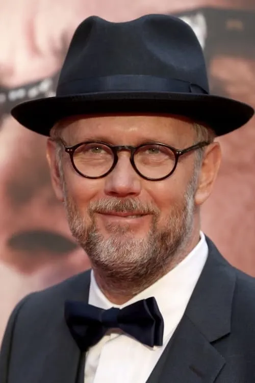 Profile photo of Jonathan Dayton