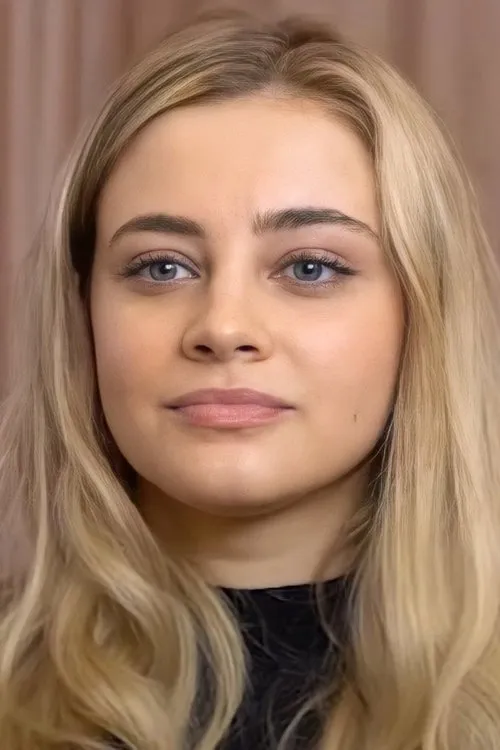 Profile photo of Josephine Langford