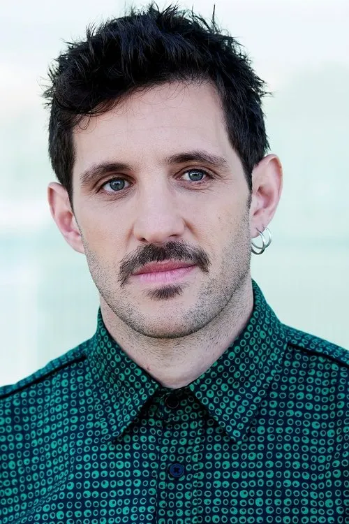 Profile photo of Jota Linares