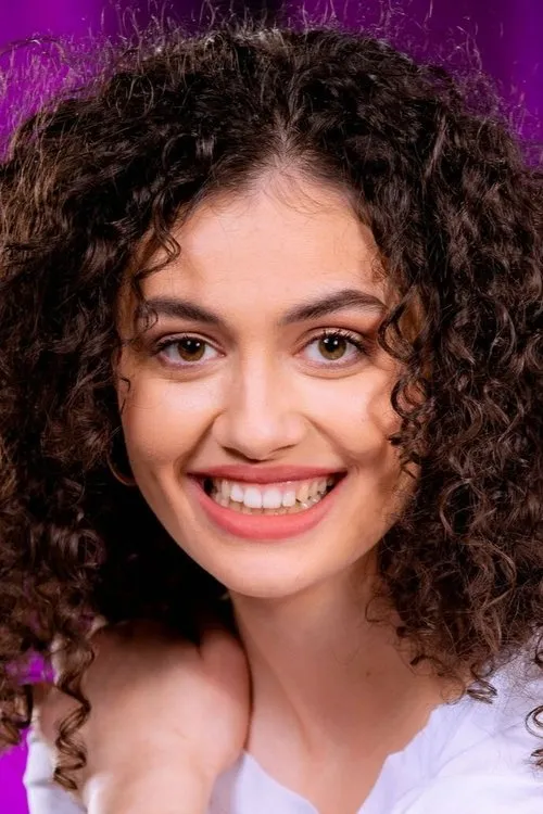 Photo of Julia Novohradsky
