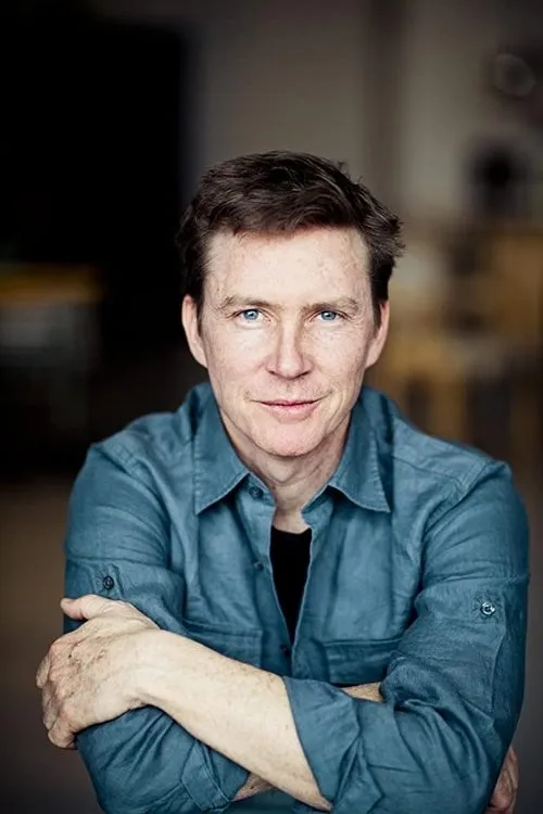 Profile photo of Julian Casey