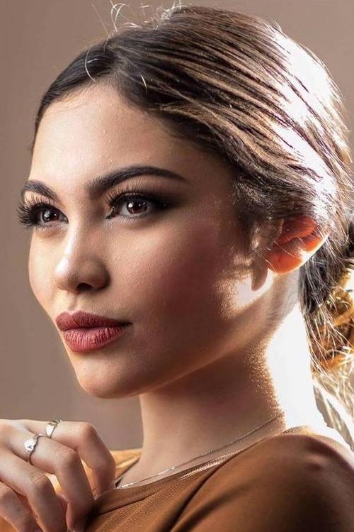 Photo of Julianne Richards