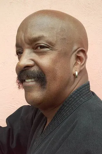 Profile photo of Julio Rasec