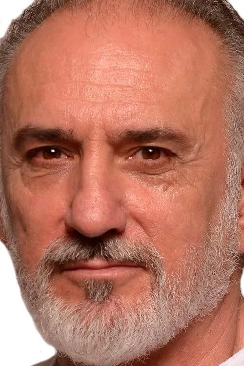 Profile photo of Julio Vélez