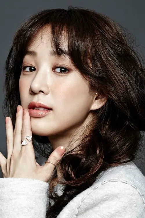 Photo of Jung Ryeo-won