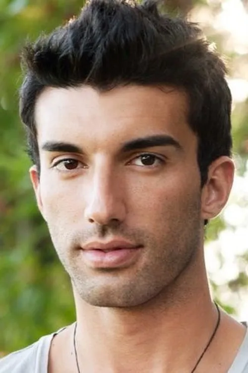 Photo of Justin Baldoni