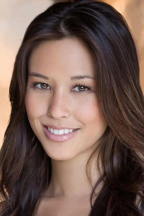 Profile photo of Kaitlyn Leeb