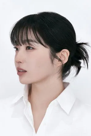 Profile photo of Kang Chae-yun