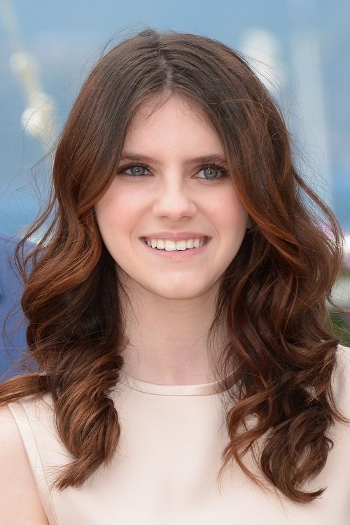 Photo of Kara Hayward