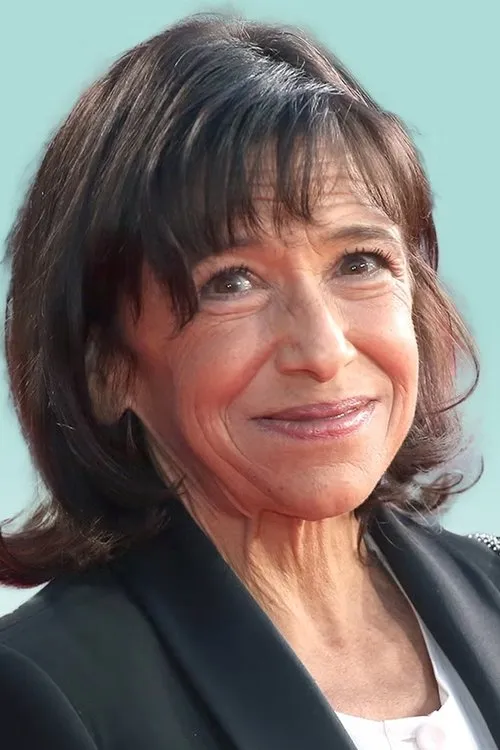 Profile photo of Kathryn Hunter