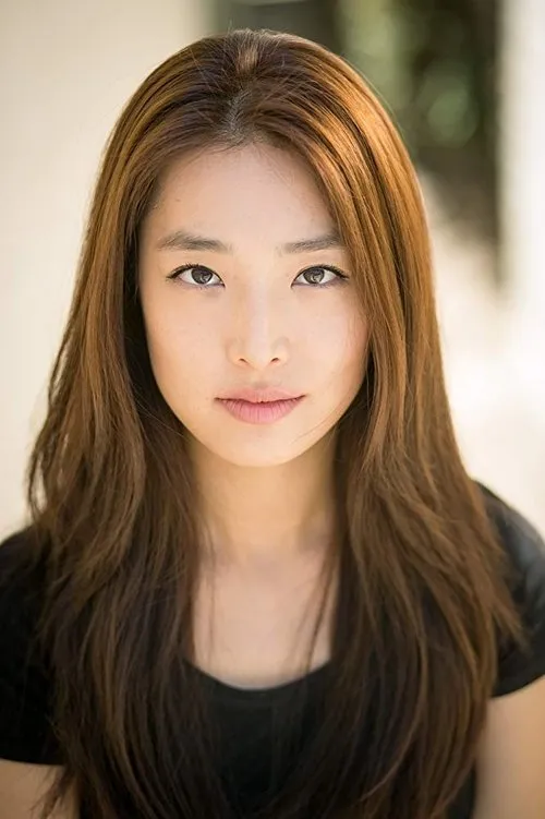 Profile photo of Kirstin Leigh