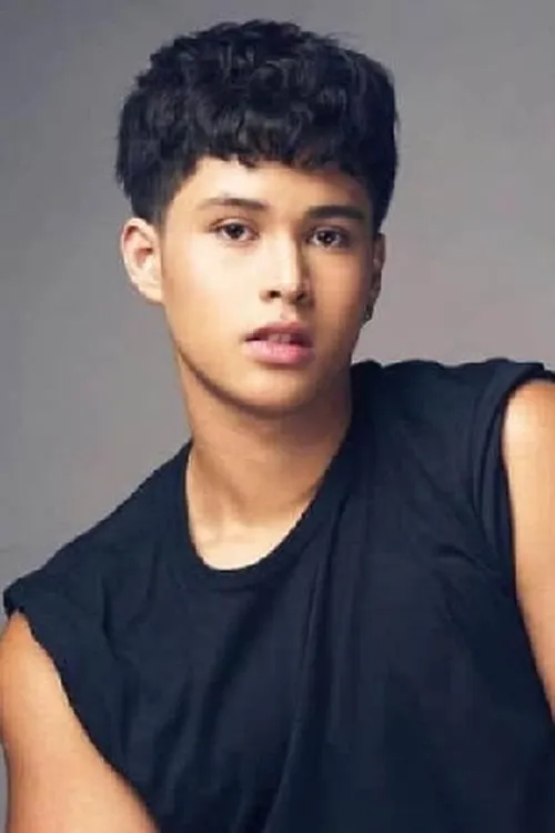 Photo of Kyle Echarri