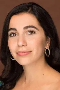 Profile photo of Lainey Lipson