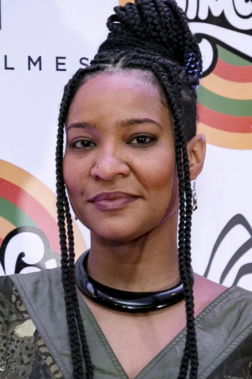 Profile photo of Larissa Luz