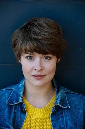 Photo of Laura Louisa Garde