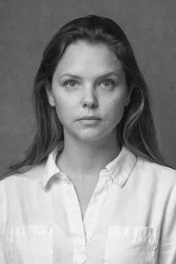 Profile photo of Laura Stoltz