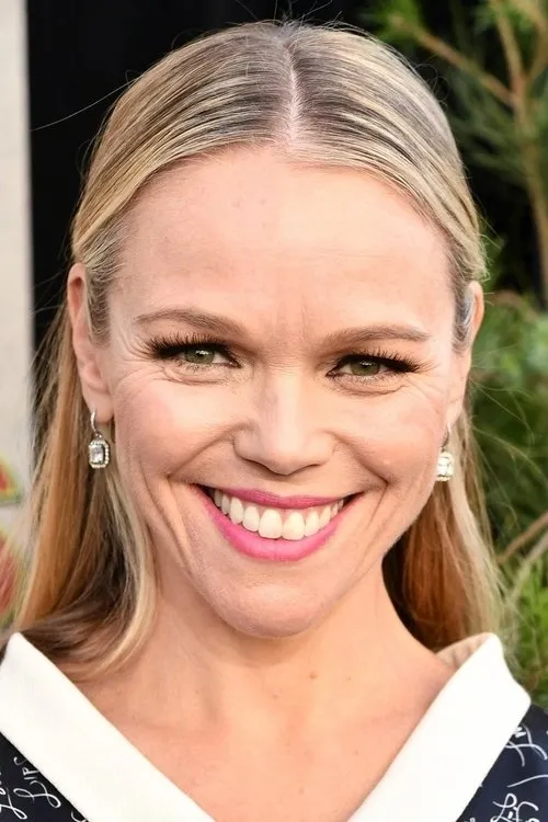 Profile photo of Lauren Bowles