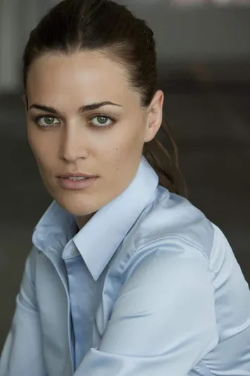 Profile photo of Lauren Glazier