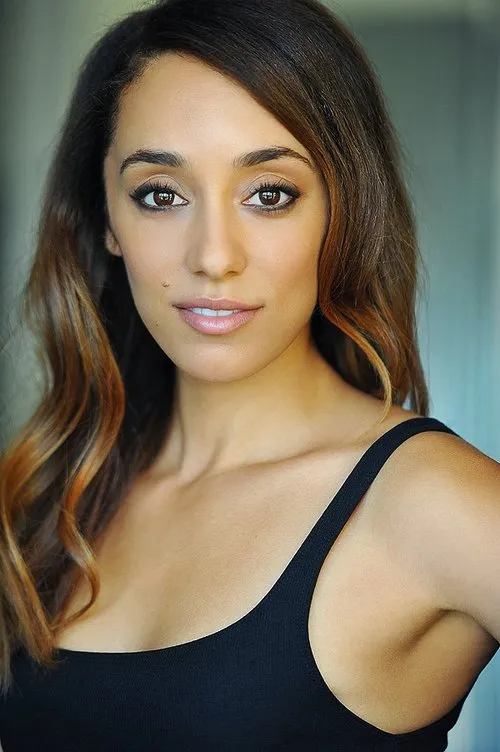 Photo of Leah Briese