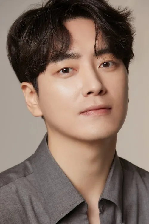 Profile photo of Lee Jun-hyuk