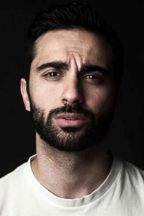 Profile photo of Lee Majdoub