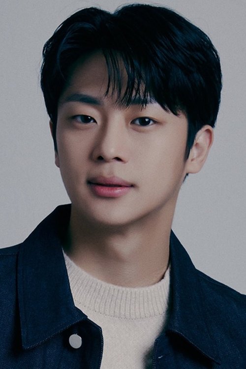 Photo of Lee Sin-young