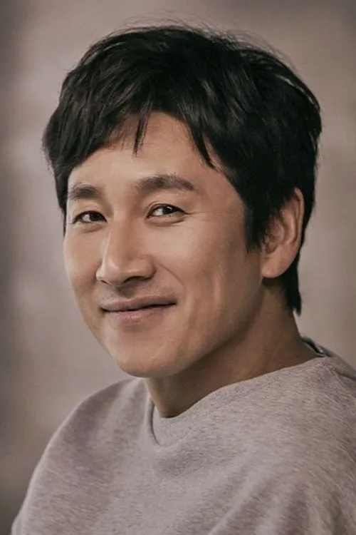 Profile photo of Lee Sun-kyun