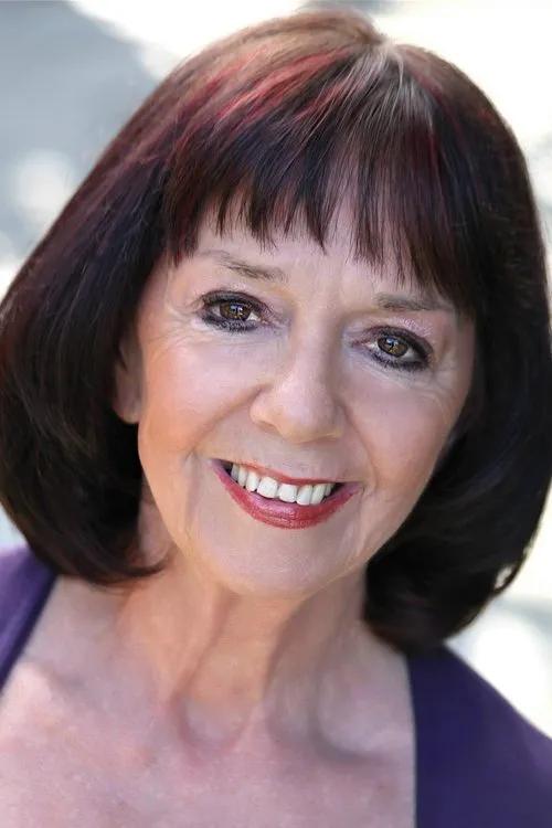 Photo of Lesley Mackie