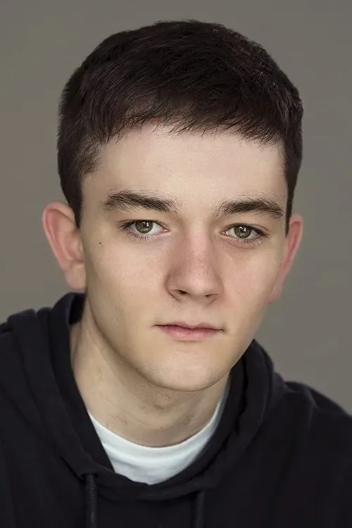 Photo of Lewis MacDougall
