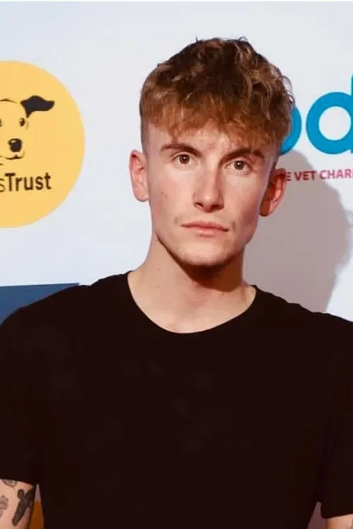 Profile photo of Lewis Santer