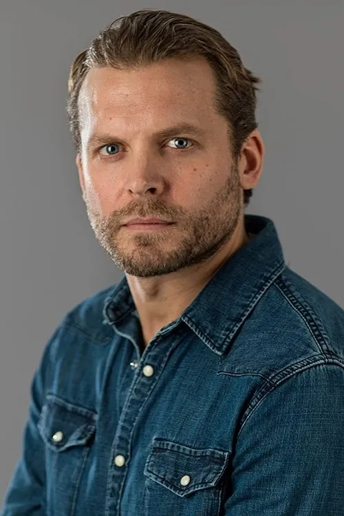 Profile photo of Lex Shrapnel