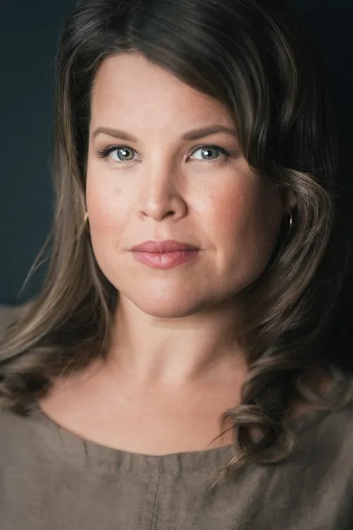 Profile photo of Lindsay Gibson