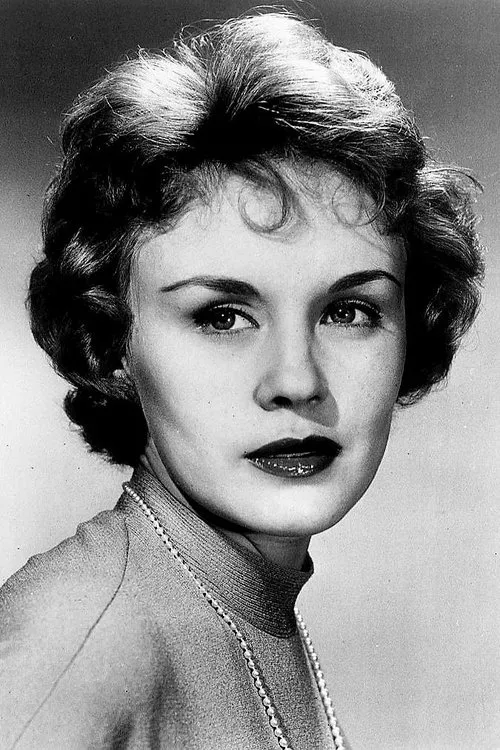 Profile photo of Lisa Daniels