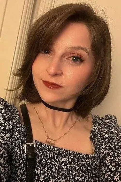 Profile photo of Lizzie Freeman