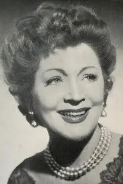 Profile photo of Loni Heuser