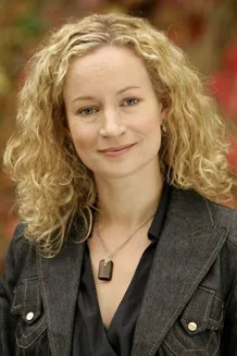 Photo of Lorraine Pilkington