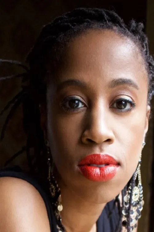 Photo of Louise Clare Marshall