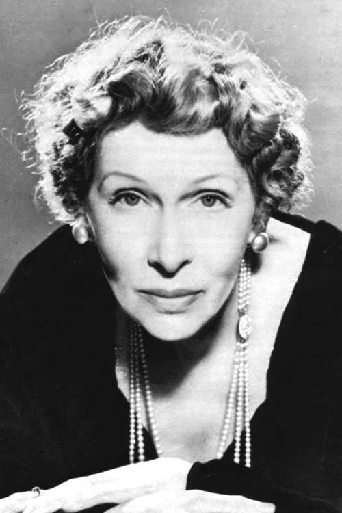 Profile photo of Louise Hampton